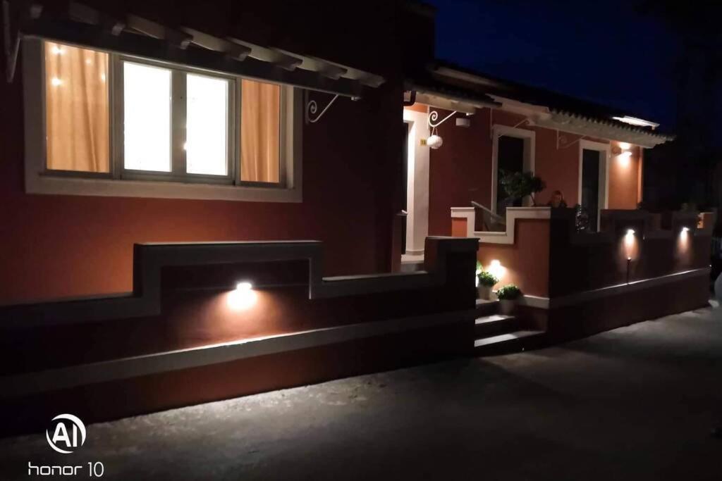 Villa Lefko'S House- Contemporary, Fully Renovated House Kassiopi Exterior foto